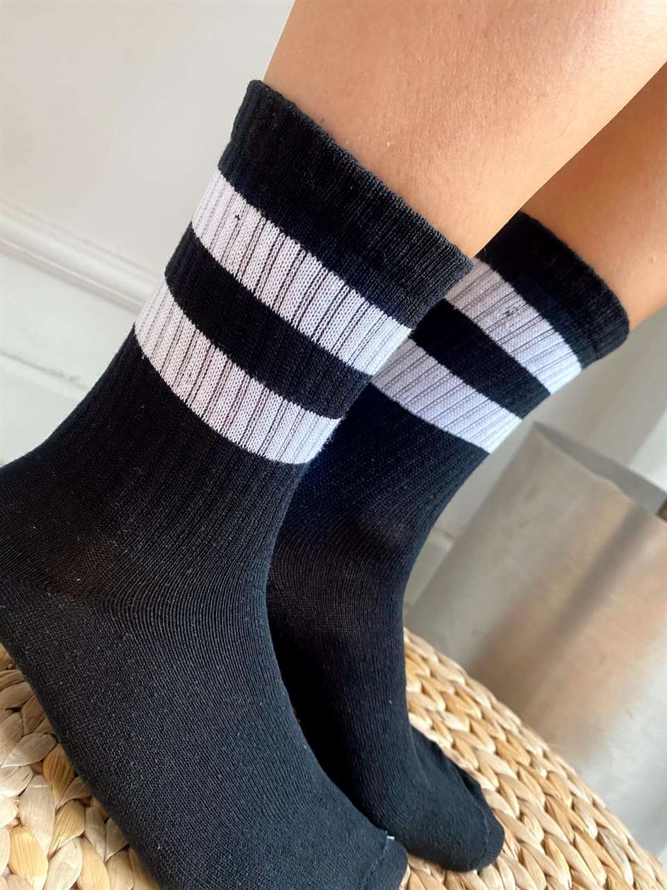 Spor ÇorapSiyah-Beyaz Şeritli Soket Çorap 